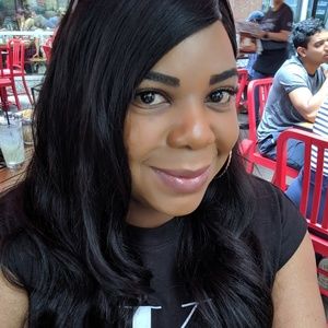 Meet your Posher, Lisa